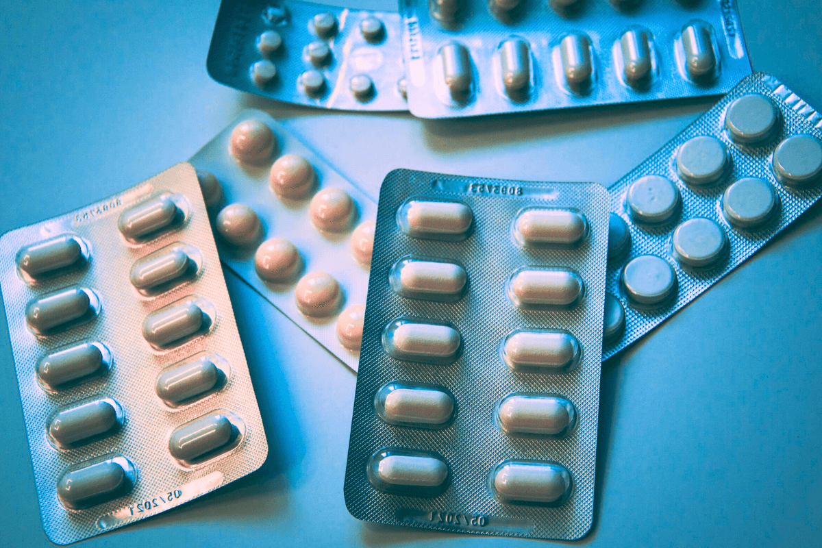 Экономьте без ущерба для здоровья: Топ доступных аналогов дорогих лекарств - Практические советы по выбору аналогов