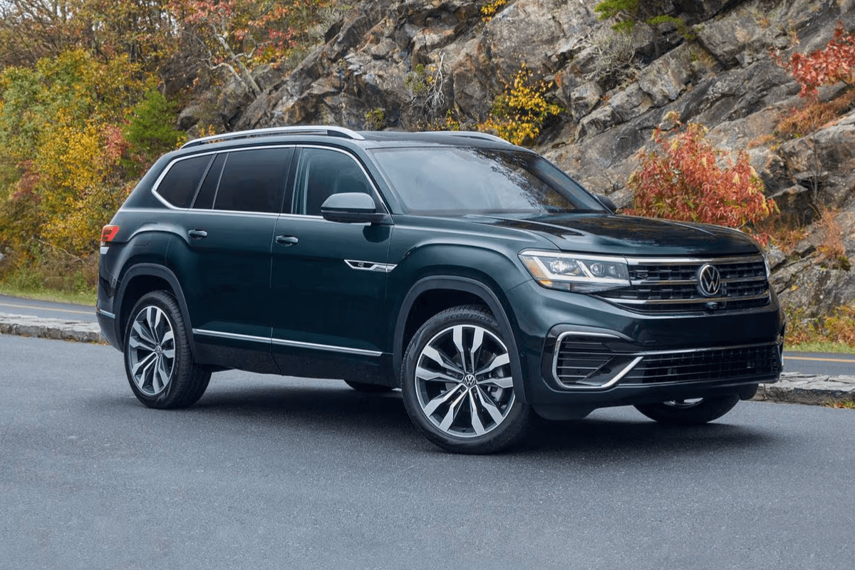 Какой автомобиль выбрать для большой семьи: Volkswagen Atlas