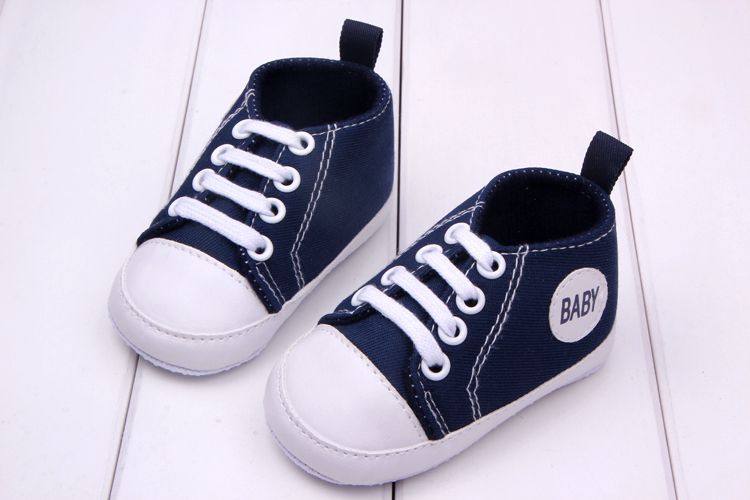 Как правильно выбрать туфли или босоножки для ребенка