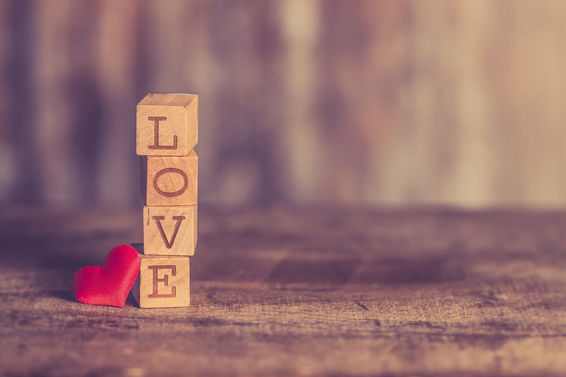 10 признаков того, что мужчина вас разлюбил. Как вернуть любовь?