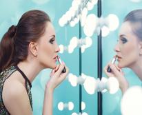Как правильно подобрать подходящую косметику для макияжа