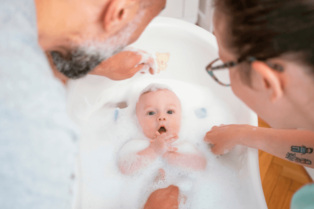 Уход за новорожденными: топ-5 полезных подсказок молодым родителям: Гигиена